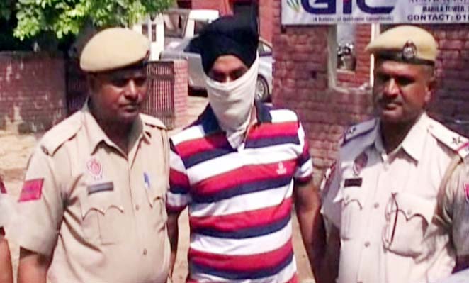 Fake Police Man Arrested | (Video)