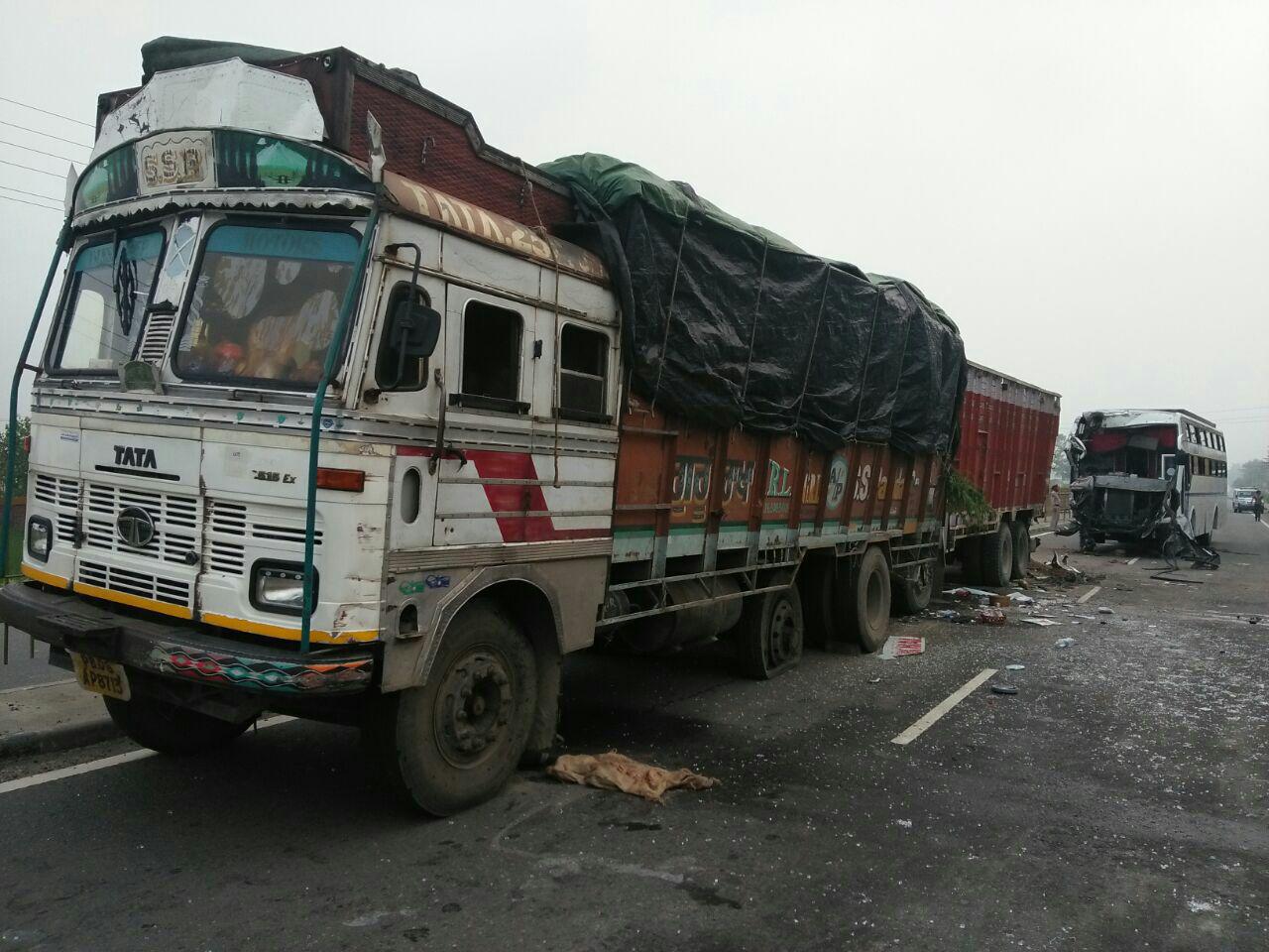 accident-driver-25traveler-injured-jalandhar-jammu-highway-village-kahnuwan.jpg