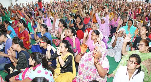 divya-jayoti-jagriti-sansthan-celebrationg-teez-hoshiarpur-punjab.jpg