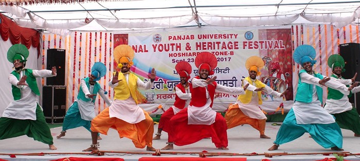 last-day-youth-festival-hold-govt-college-hoshiarpur-punjab.jpg