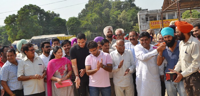 MLA-arora-started-dhaan-khareed-hoshiarpur-mandi-punjab