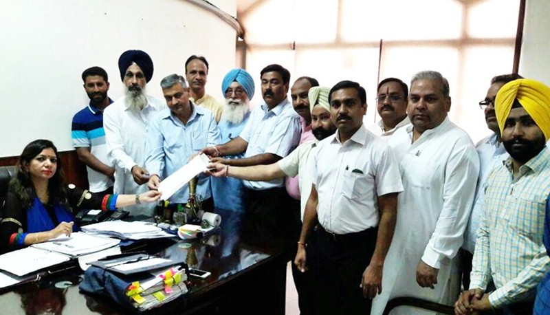 RSS-memorendum-dc-hoshiarpur-Punjab.jpg