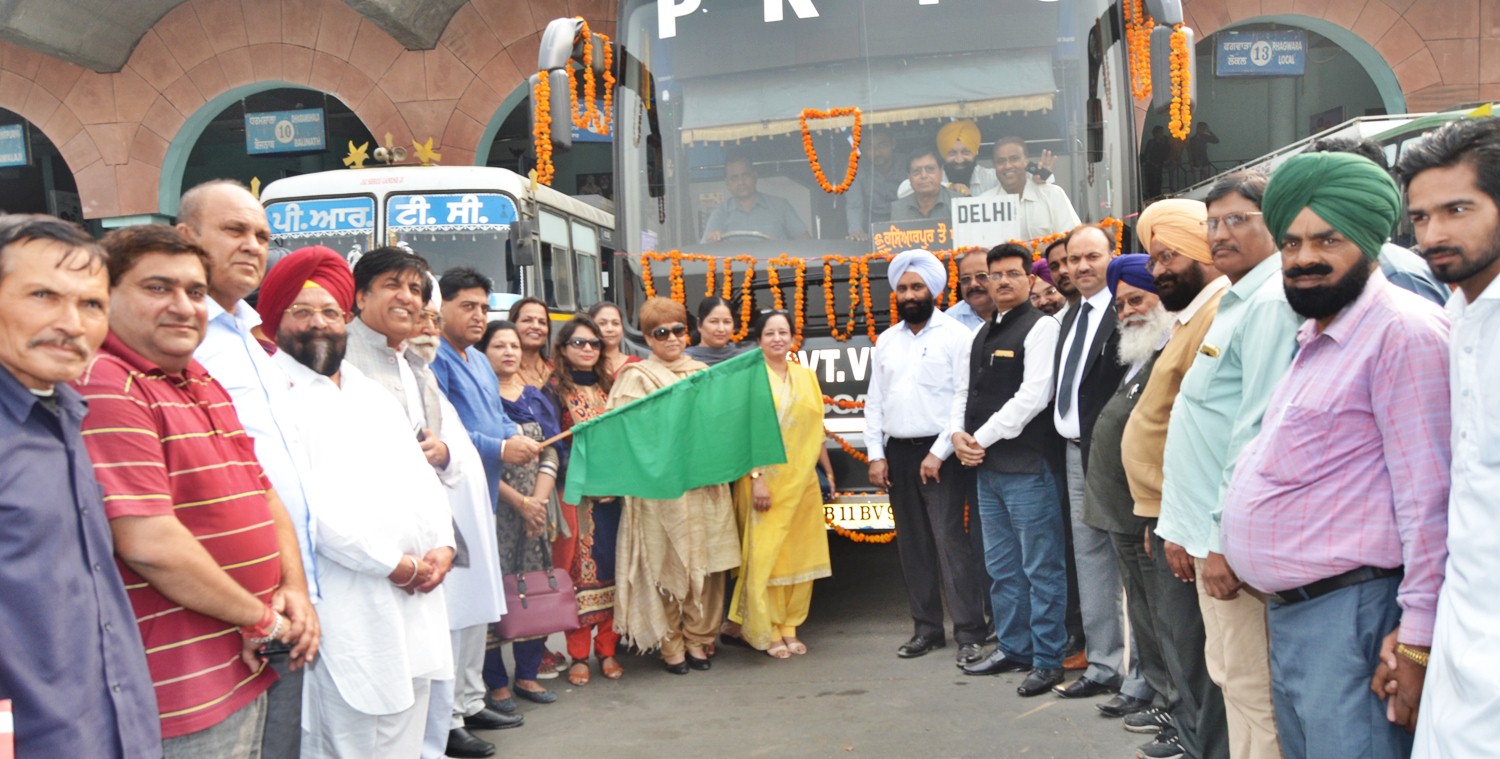 Volvo-Bus-Service-Hoshiarpur-Delhi-Starts-MLA-Arora-appriciate.JPG