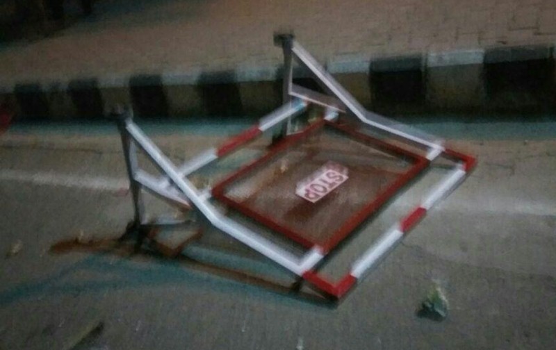 lovely-proffesional-university-students-protest-against-police-student-stolen-mobile-police-recovr-Jalandhar-Punjab.jpg