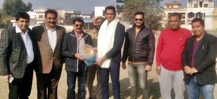 inter-district-cricket-tournament-Hoshiarpur-Punjab-SDM-honoured-DCA.jpg