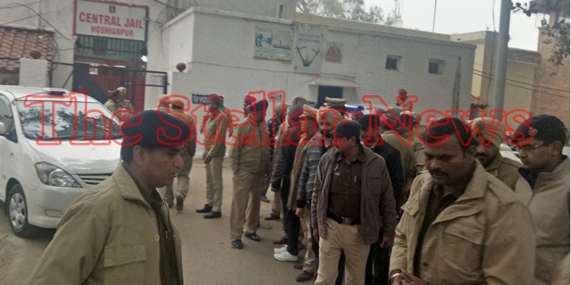 SSP-Hoshiarpur-J-Elanchezhian-inspected-central-jail-hoshiarpur-punjab (3)