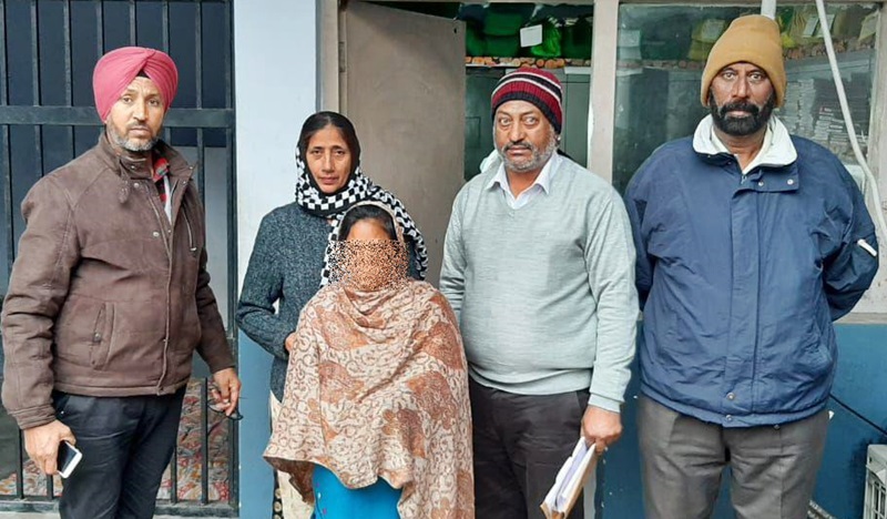 भगौड़ा करार भवानी नगर की मनजीत कौर गिरफ्तार