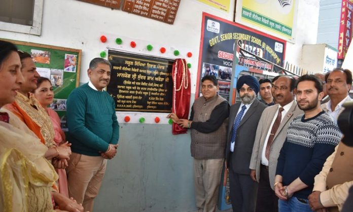 Cabinet Minister Sh. Sunder Sham Arora school (3)