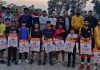 एन.आर.आई. ने क्लब के खिलाडिय़ों को स्पोर्ट्स किट व बूट किए भेंट