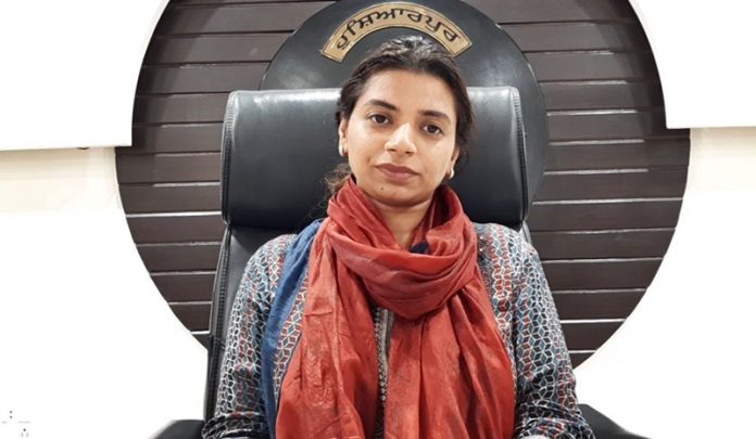 dc apneet riyat