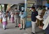 कोरोना वायरस से बचाने के लिए योद्धा के रुप में कार्य कर रहे हैं स्वास्थ्य कर्मी: अरोड़ा