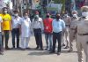 पुलिस अधिकारियों ने मैडीकल व सब्जी विक्रेताओं के साथ की बैठक