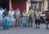 पूर्व पार्षद धीर ने वार्डवासियों को बांटे गल्वज व मास्क
