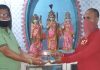 पूर्व पार्षद धीर ने प्राचीन विष्णु मंदिर में नतमस्क होकर की विश्व मंगल की कामना
