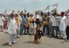 खेती और बिजली प्राइवेट करने के विरोध में किसानो ने केंद्र तथा पंजाब सरकार का जलाया पुतला