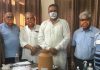 कांग्रेसी नेताओं के बयानों में झलकता है शहीदों के प्रति विरोधाभास: सांपला