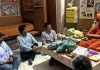 एडवोकेट मरवाहा और जिम्पा ने स्वामी कृष्णानंद से भेंट कर लिया आशीर्वाद