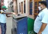 लोगों को तंदुरुस्त रखने में बड़ी भूमिका निभा रहे हैं सफाई कर्मचारी: जिलाधीश