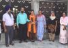 शिक्षा अधिकारियों ने जिला टॉपर परवीन कौर को किया सम्मानित