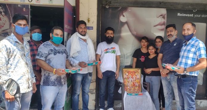 saloon-city-center-celebrating-ram-mandir-poojan-hoshiarpur