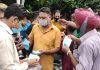 रोटरी सेंट्रल ने मास्क और सेनेटाइजऱ किया वितरित, कोविड-19 के प्रति लोगों को किया जागरुक
