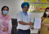 जिलाधीश ने देश में बच्चों की कस्टडी संबंधी पिता के अधिकार दस्तावेज को किया रिलीज