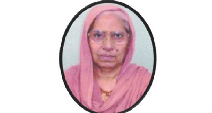 chand-rani-tarsem-maudgil's-mother