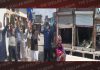 प्रशासन की लापरवाही से भू-माफिया के हौंसले बुलंद, लोगों ने किया प्रदर्शन