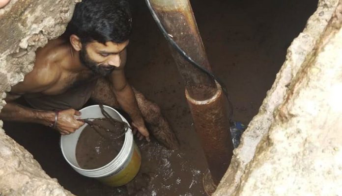 water-tank-clean-by-people-rajouri