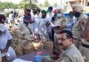 कनक मंडी हरियाना: धान चोरी को लेकर मचा बवाल, पुलिस आई तो ठेकेदार ने कहा करवाऊंगा भरपाई