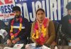 वेतन न मिला तो डीडीसी चुनाव में नहीं लेंगे भाग, वन विभाग के अस्थायी कर्मचारियों ने किया प्रदर्शन