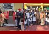 विधायक आदिया ने गांव पज्जोदित्ता में विद्यार्थियों को दिए स्मार्ट फोन, सडक़ का निर्माण करवाया शुरू