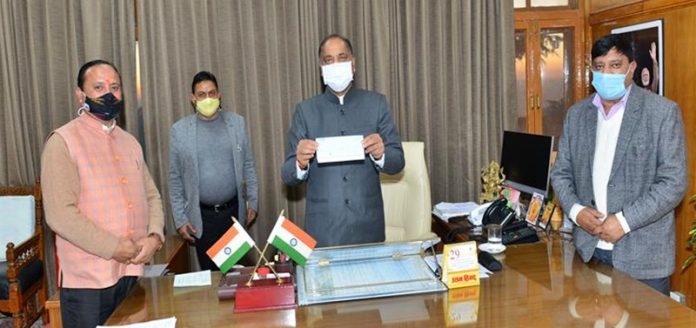 cm-himachal-cheque