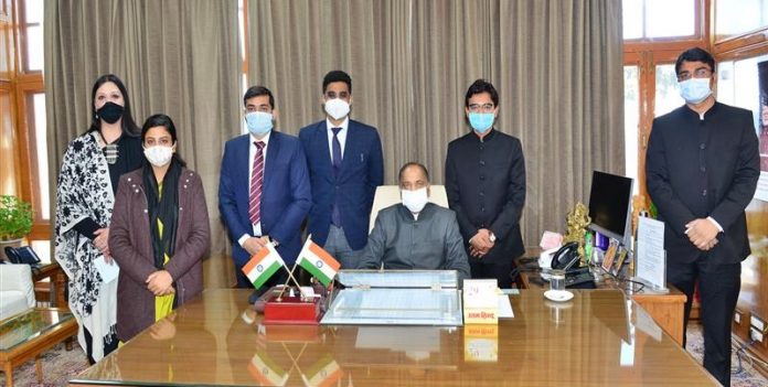 himachal-ias-calls-on-cm