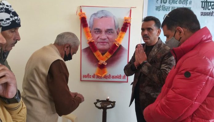 jammu-bjp-paid-tribute-to-atal-ji