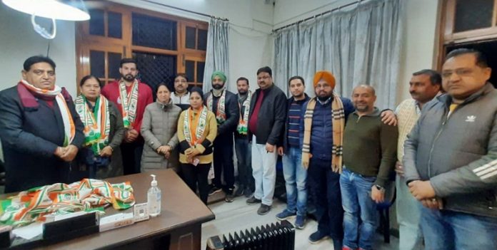amarjit-raman-join-congress-arora-honor-hoshiarpur-punjab-india