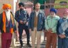 वार्ड 12: समर्थकों के साथ घर-घर पहुंच कर रहे गुरमेल सिंह, बता रहे विकास का एजेंडा