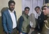 14 साल से सरकारी क्वार्टर पर कब्जा अजमाए बैठे पूर्व विधायक असलम को दिखाया बाहर का रास्ता