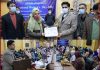 Bandipora admin celebrates Intl Women’s Day, felicitates Girl achievers