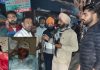 ओवरटेक करते टेम्पो से टकराया बाइक, टेम्पो पलटा, नरिंदर व लवली घायल