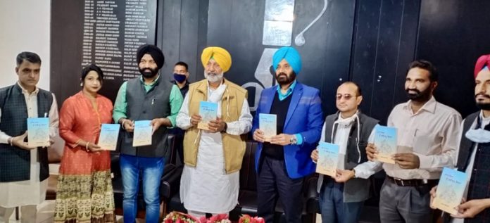 jagtar Bhullar's book 'Punjab Siya Mein Chandigarh Boldan' (2)