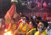 पुलकित जिंदल ने परिवार सहित की मां गंगा जी की आरती