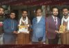 धार्मिक गायक रोहित हंस को सनातम धर्म मंडली ने किया सम्मानित