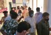 केन्द्रीय मंत्री के सामने ही राजनीतिक कार्यकर्ता व सरकारी कर्मी उड़ाते रहे सोशल डिस्टेंस की धज्जियां
