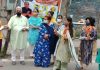महिला मोर्चा ने प्रभात चौक में कैंप लगाकर बांटे मास्क व सैनिटाइजर