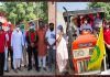 विधायक डा. राज ने खुद ट्रैक्टर चलाकर गांव में किया सैनेटाइजर स्प्रे, कोरोना के खिलाफ जंग में योगदान डालने का दिया संदेश