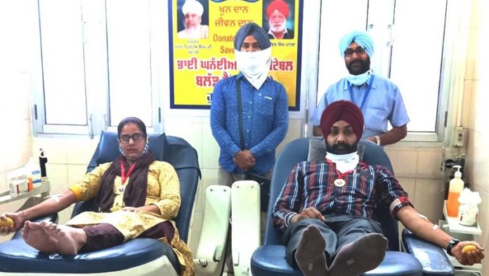 BLOOD DONATION BY SIDHU COUPLE