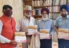 लेखक जतिन चोपड़ा की किताब “तजर्बियां दी रिशम” का सुरजीत पात्र ने किया विमोचन