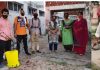 मां रूद्राणी सोसायटी ने तलवाड़ा सैक्टर-3 व धार्मिक स्थानों में किया सैनिटाइजर