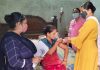 विशेष अभियान के अंतर्गत 600 दिव्यांग व्यक्तियों का घर में किया टीकाकरण